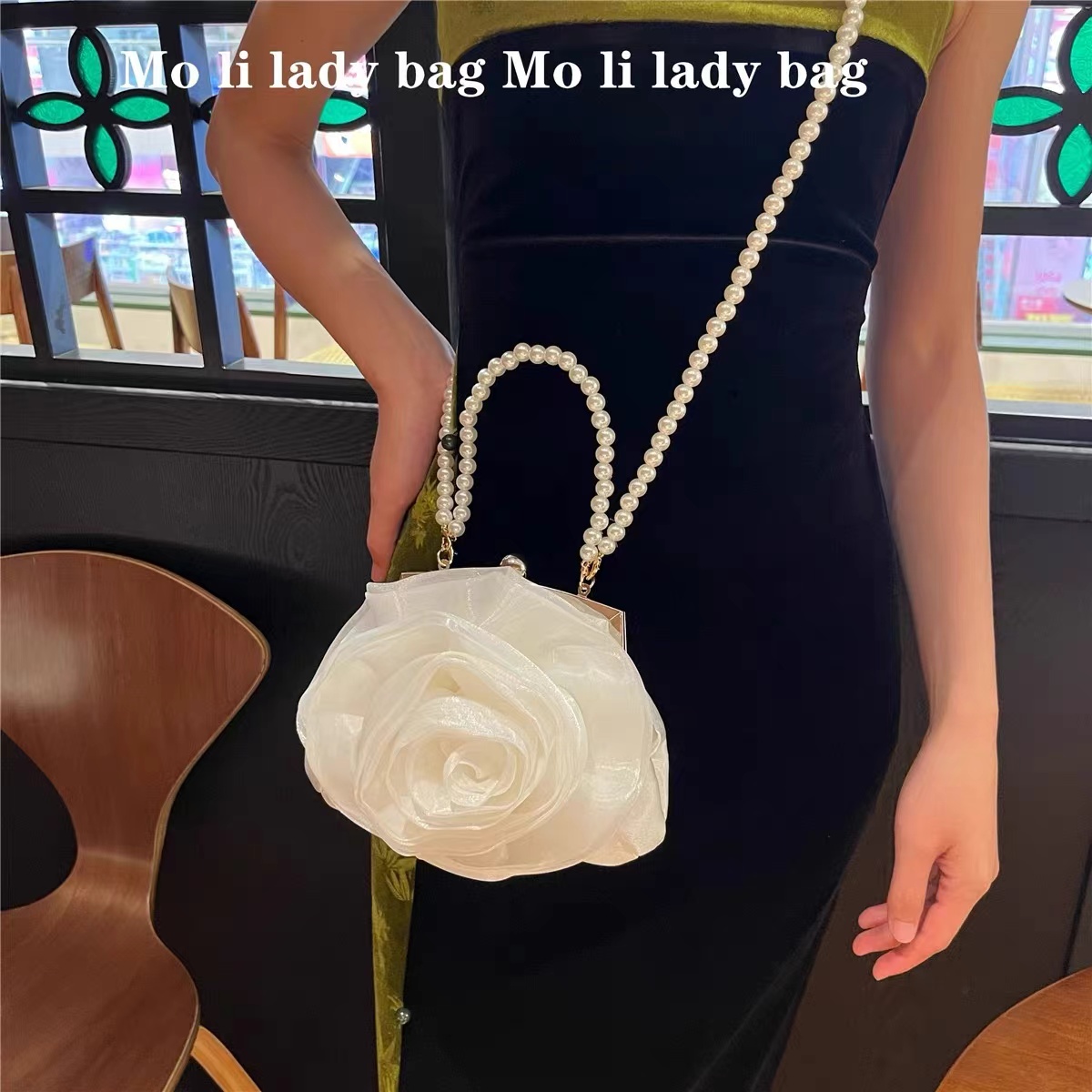 Sac à Main de Luxe en Satin Fl - Luxury Bags Outlet avis et prix