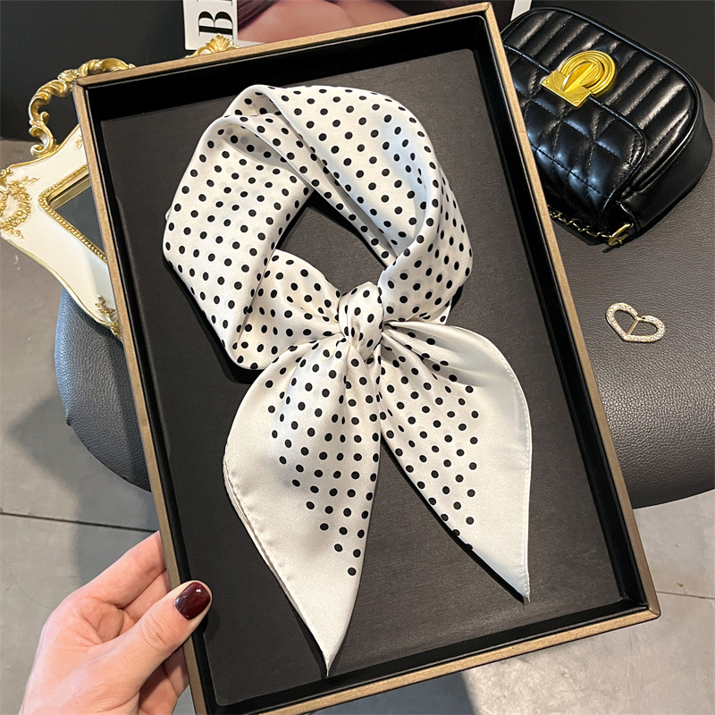 Foulards College de luxe pour  - Discount Luxury Bags avis et prix