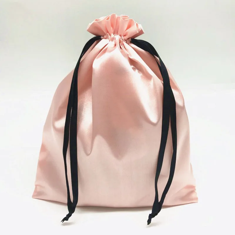 10 pochettes personnalisées en - Luxury Bags Outlet avis et prix