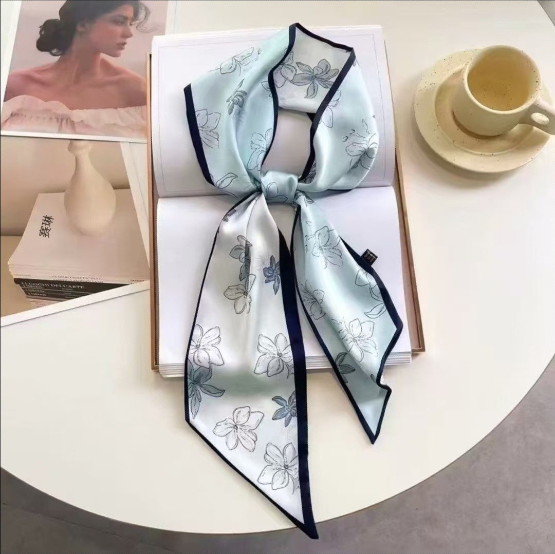 Foulard carré de luxe en soie  - Discount Luxury Bags avis et prix