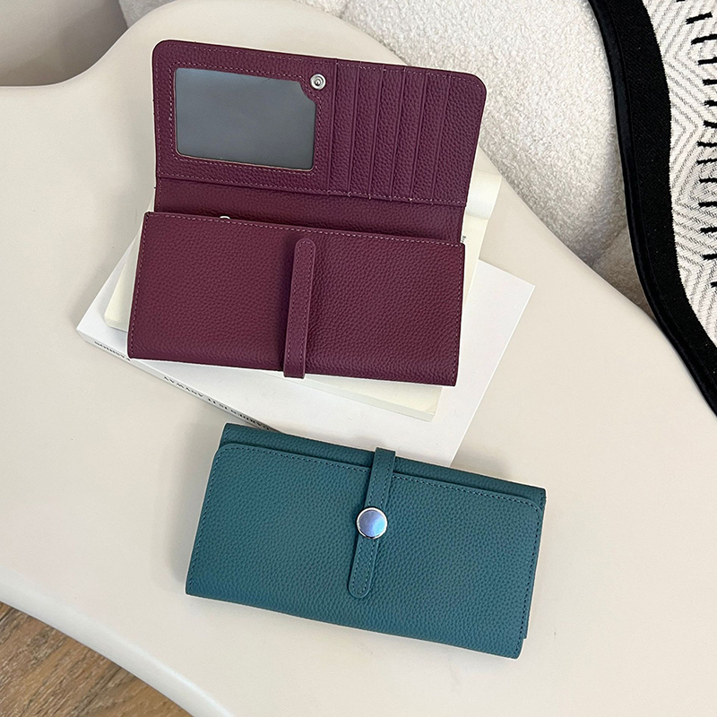 Portefeuille long de luxe en c - Luxury Bags Names avis et prix