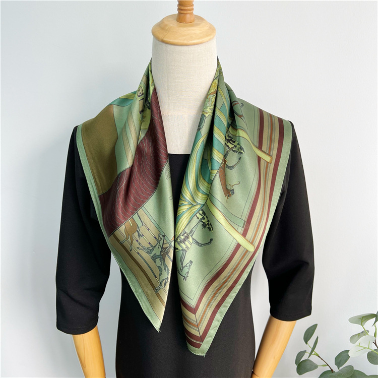 Foulard en Soie Vert 65CM de L - Luxury Bags Green avis et prix