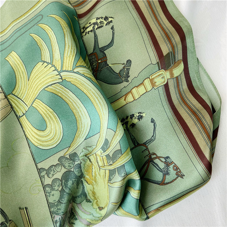 Foulard en Soie Vert 65CM de L - Luxury Bags Green avis et prix
