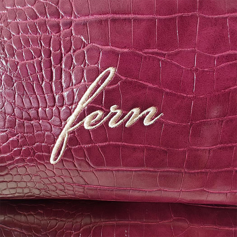 Pochette de maquillage brodée  - Luxury Bags Vegan avis et prix